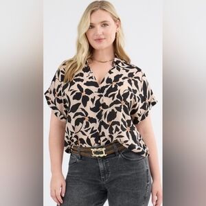 Cabi 4723 Replay Top FITS LIKE SMALL